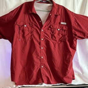 Columbia Men's Deep Red Casual Button-Down Shirt